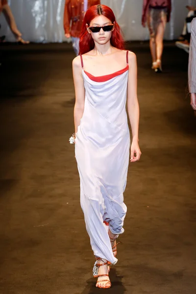 Look 24